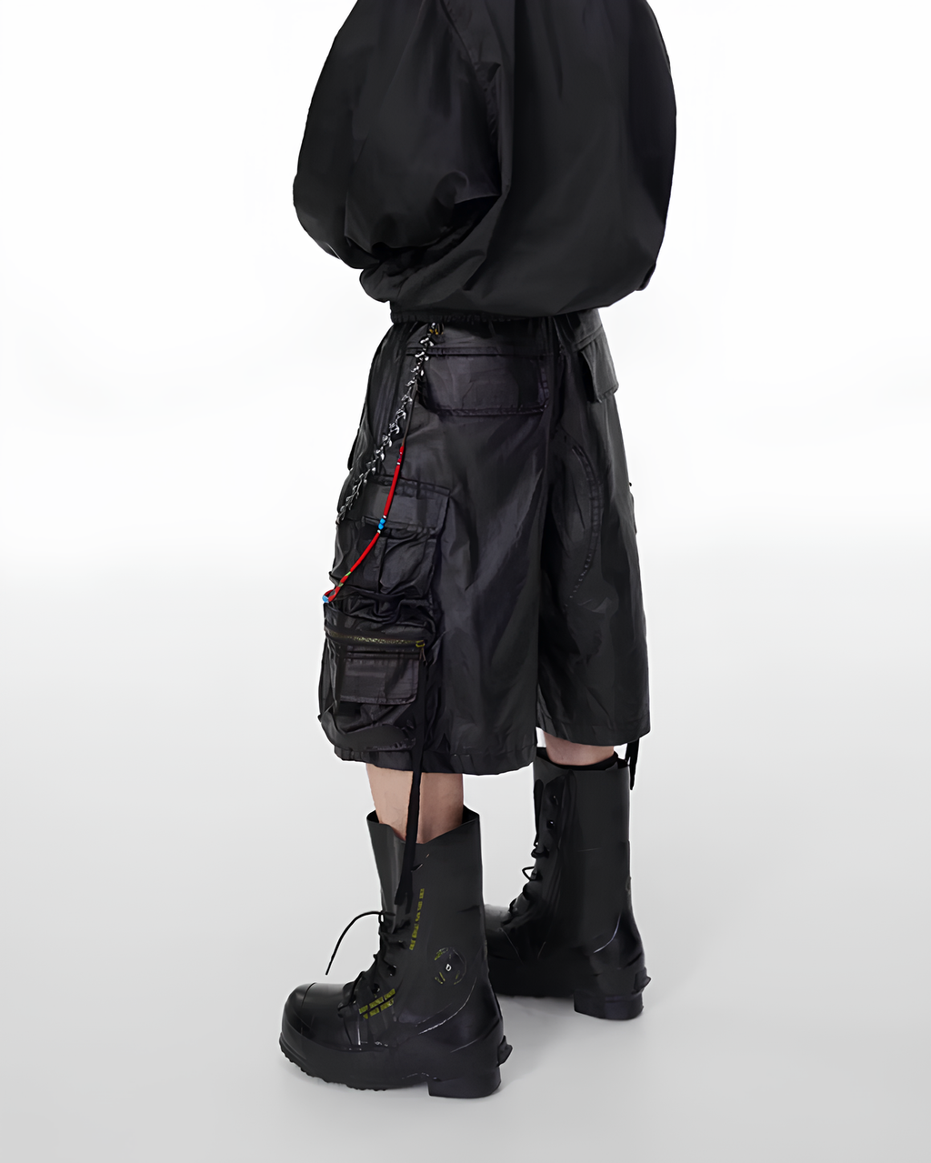 Coated Wide Cargo Shorts koku0169