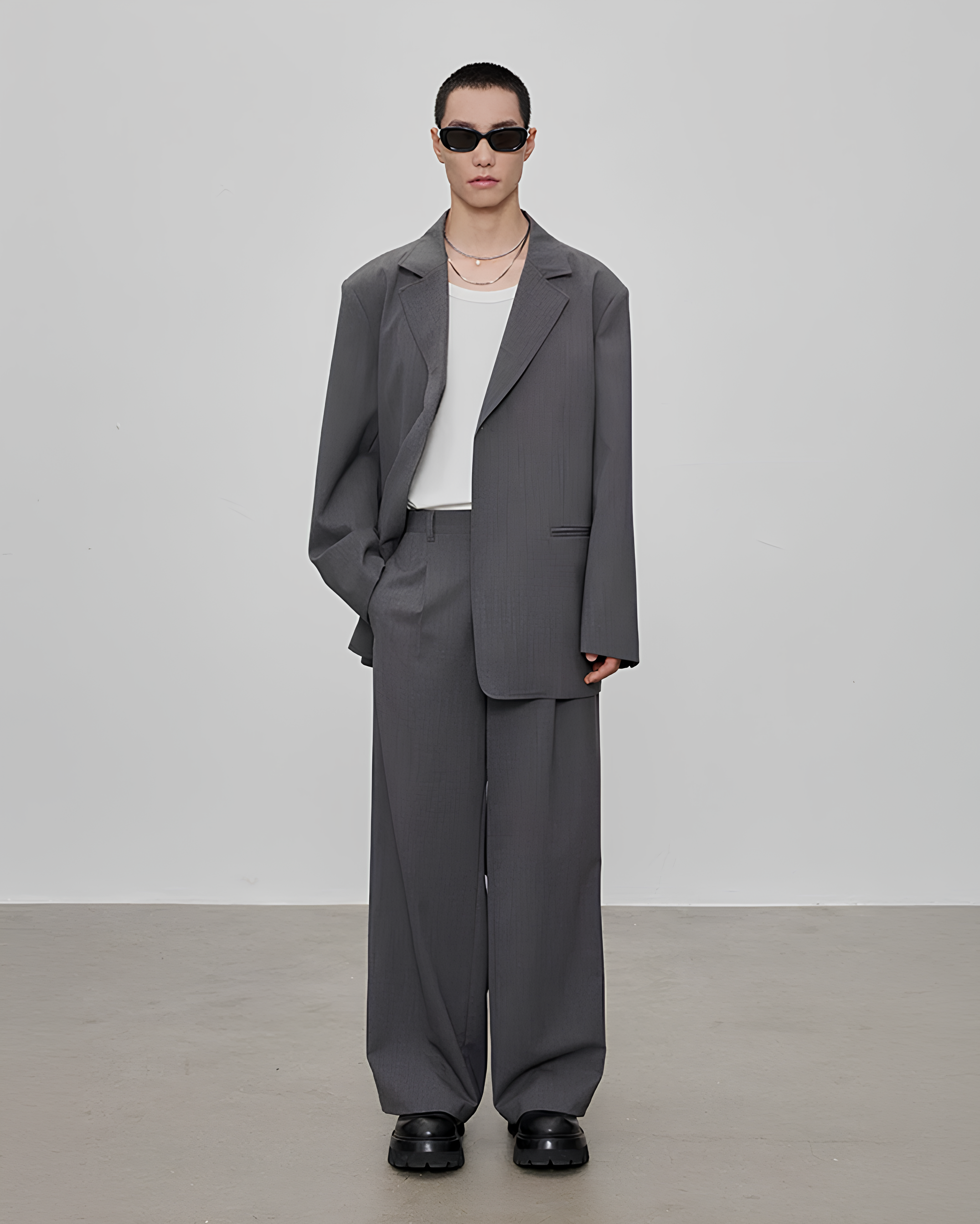 Virgin Wool Tucked Straight Trousers koku0165