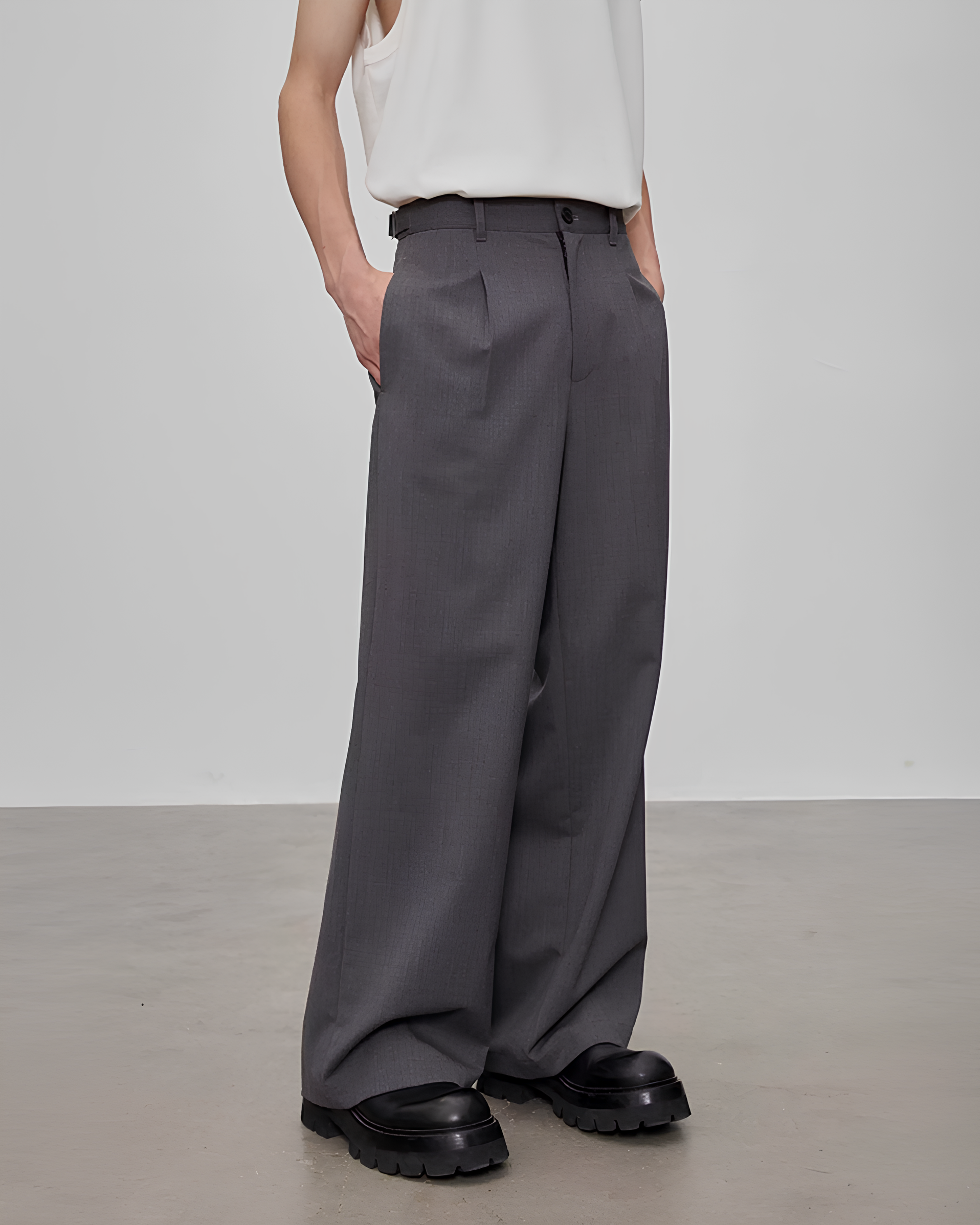 Virgin Wool Tucked Straight Trousers koku0165