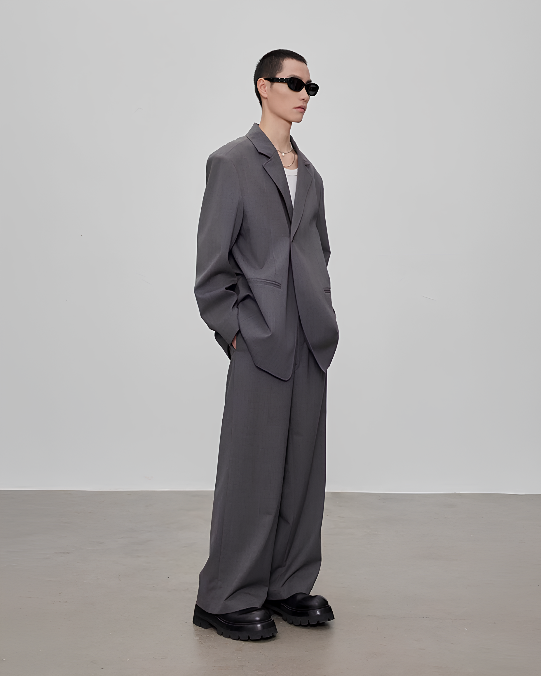 Virgin Wool Tucked Straight Trousers koku0165