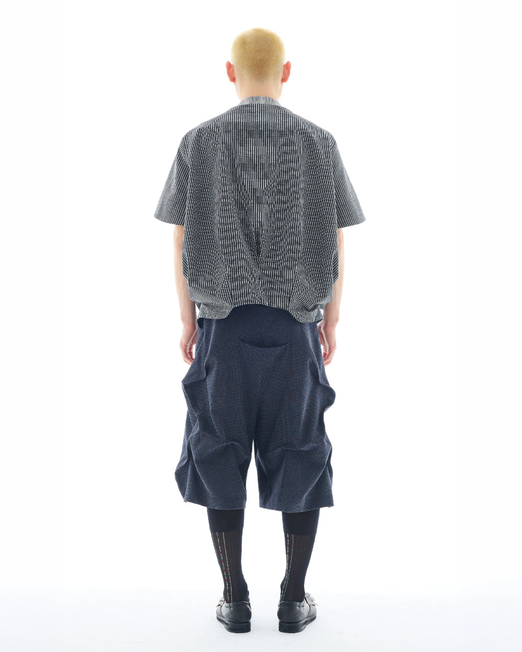 Architectural Volume Shorts koku0193