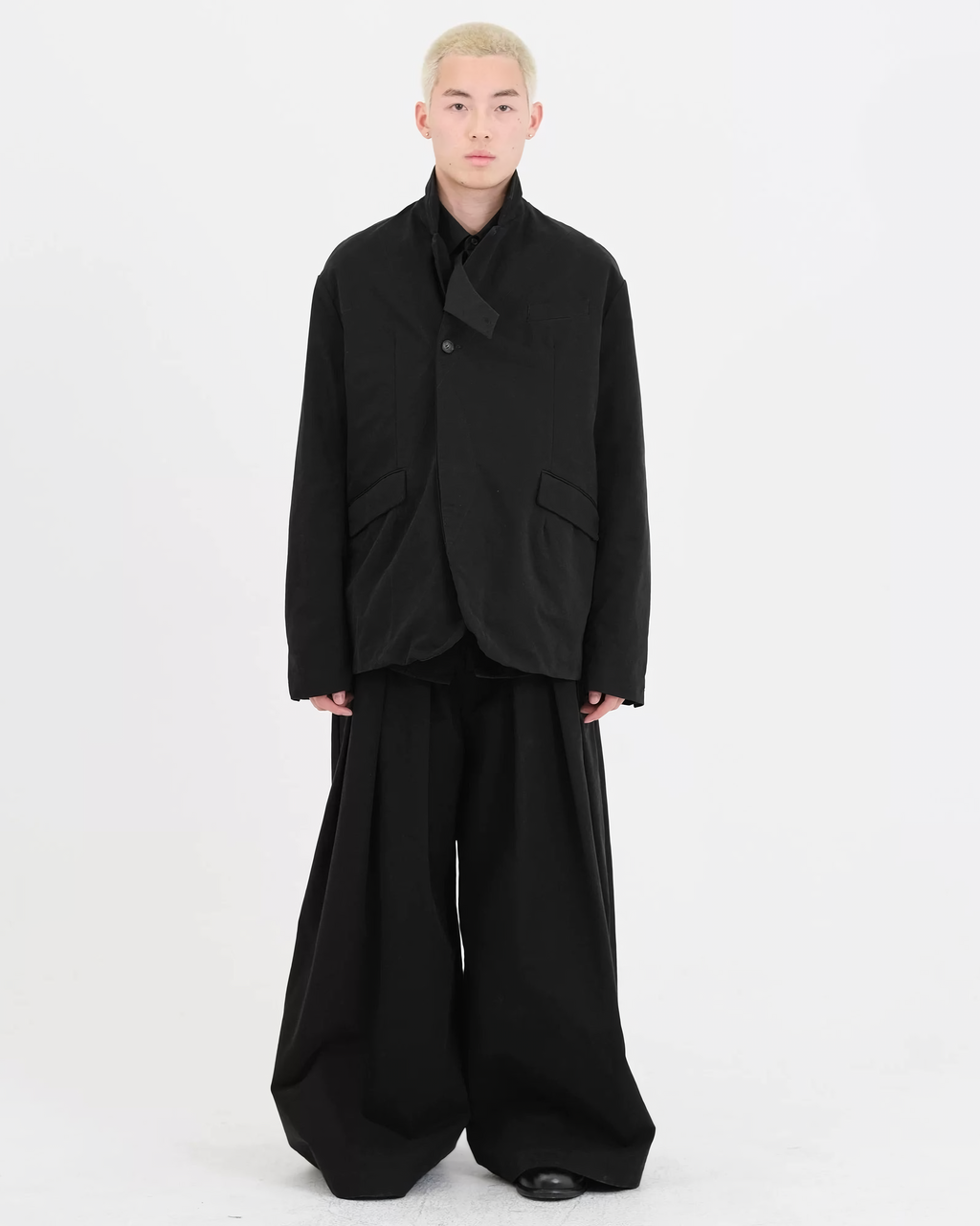 Layered Silhouette Jacket koku0096