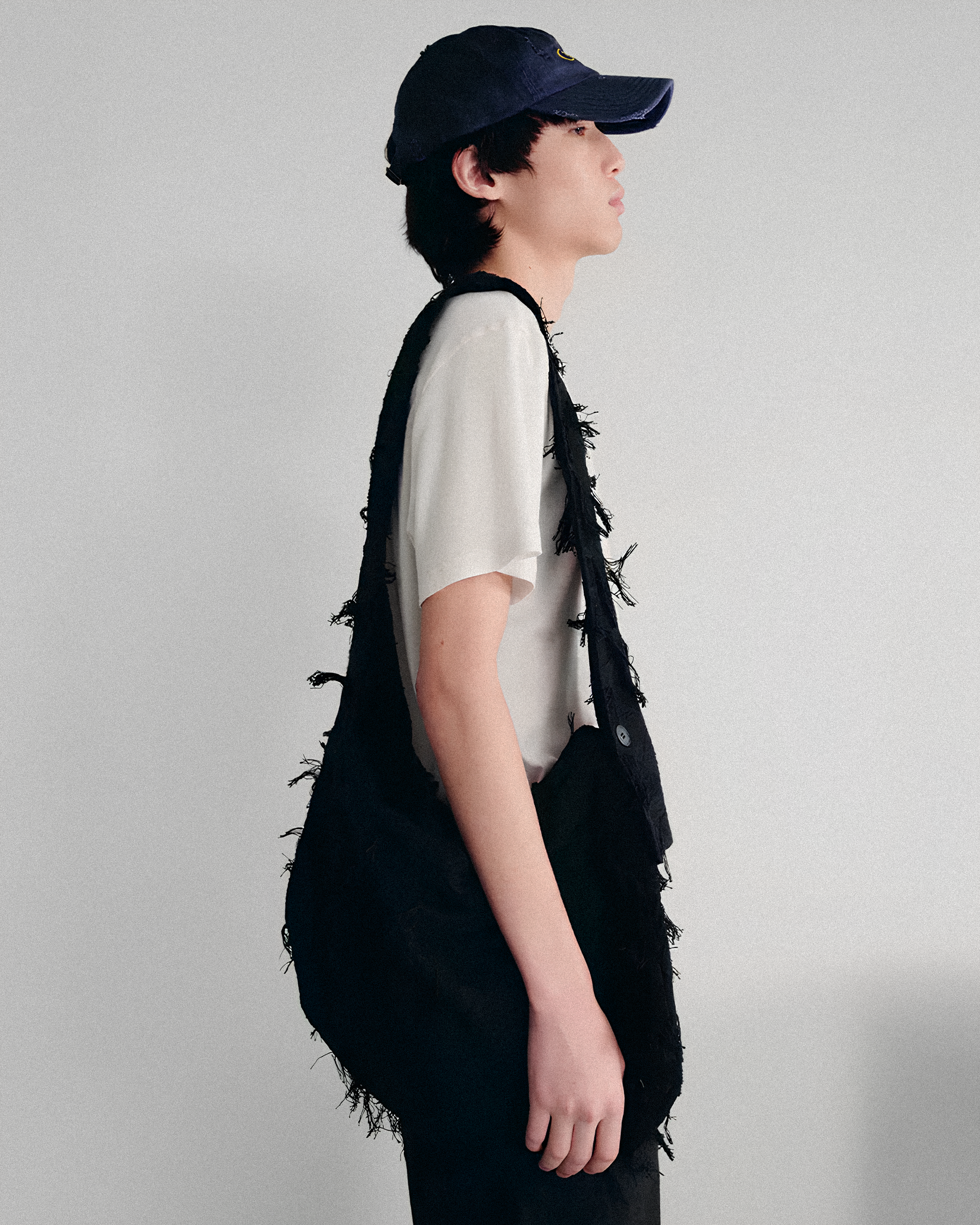 Distressed Draped Shoulder Bag koku0166