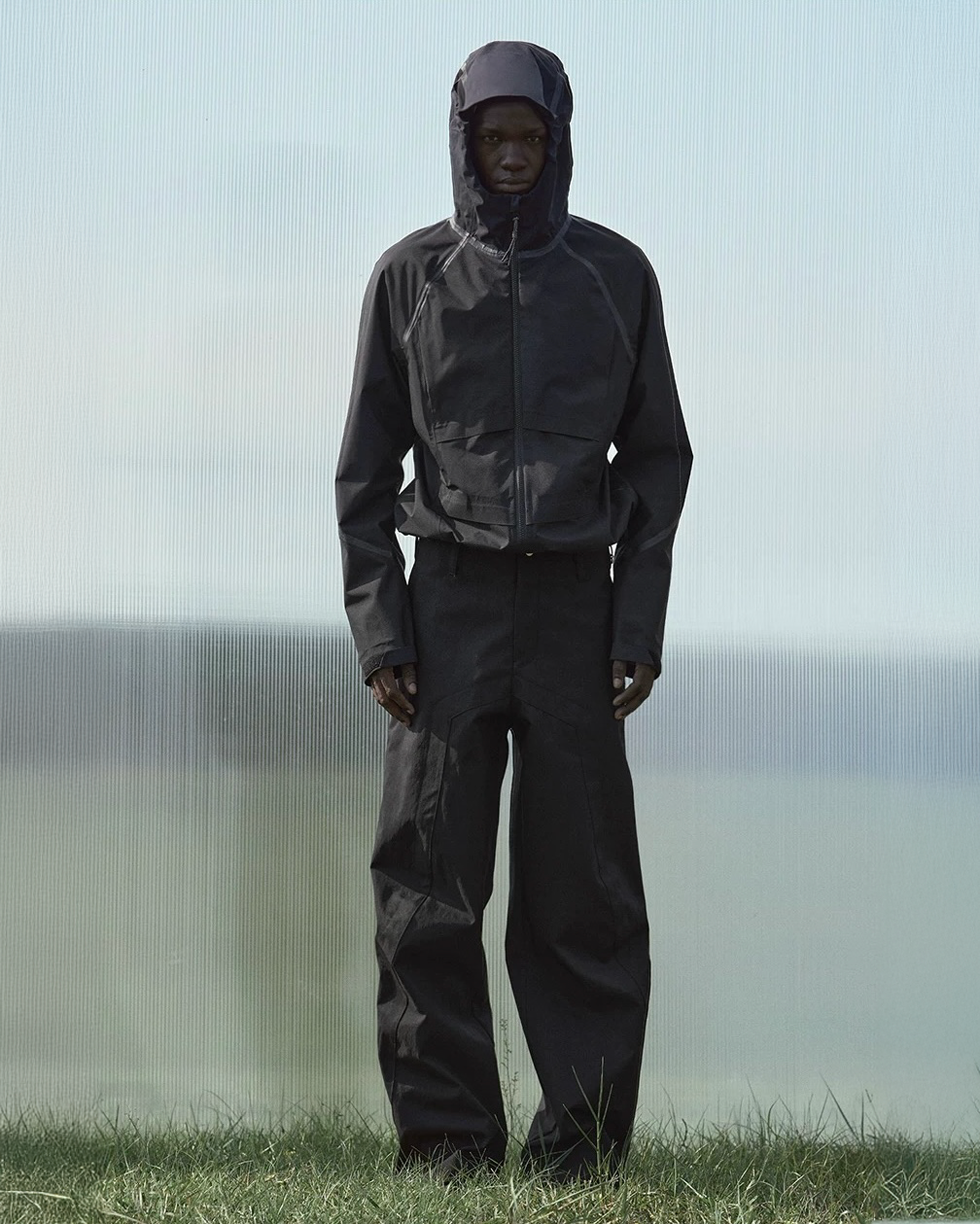 BEVAN UP Zip-Up Hooded Waterproof Jacket koku0013
