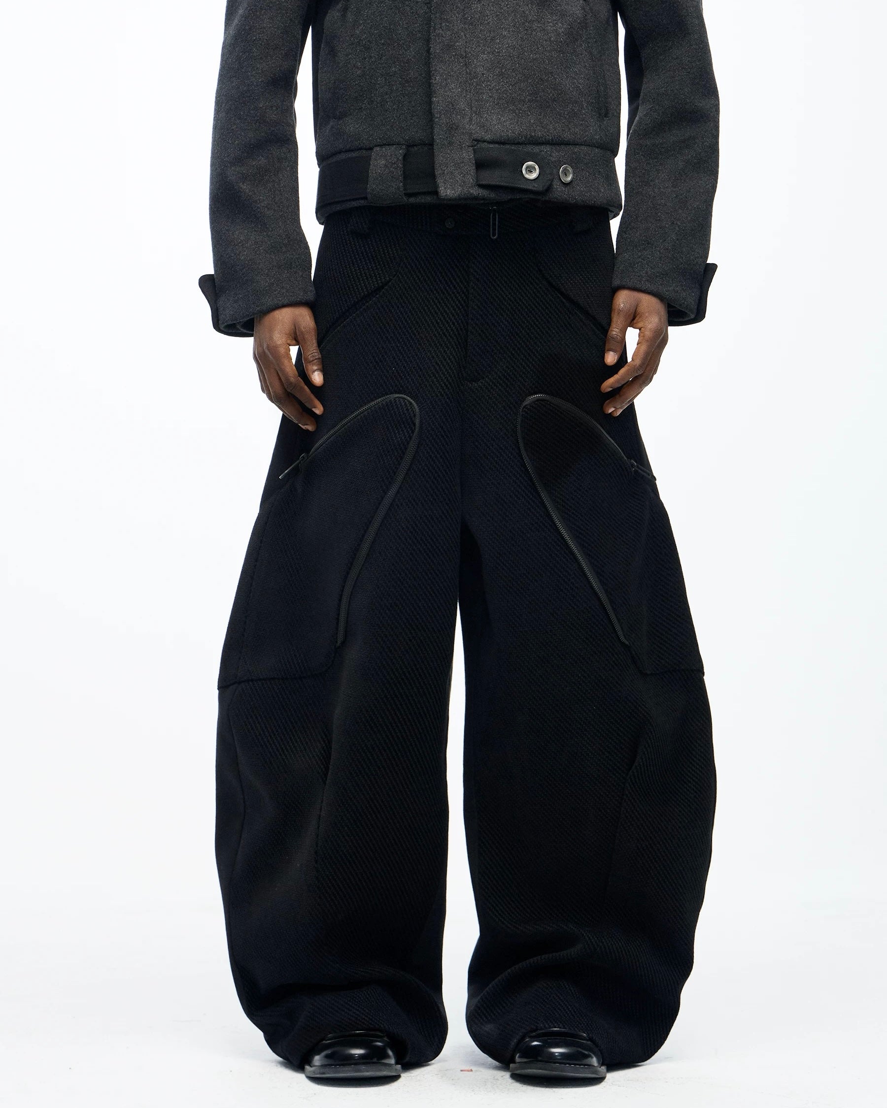 BEVAN UP Curved Zip Baggy Tech Pants koku0016
