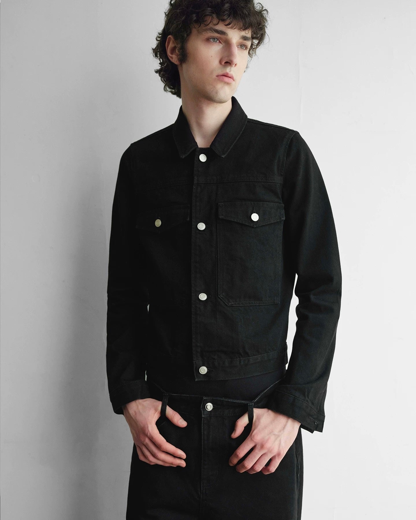 Slight Vogue Cropped Black Denim Jacket koku0020