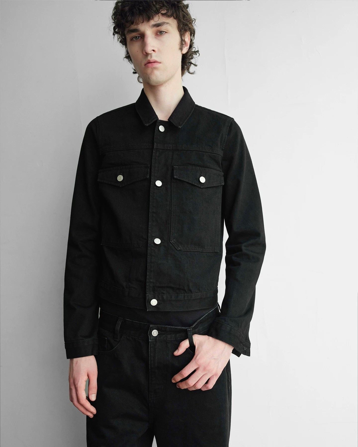 Slight Vogue Cropped Black Denim Jacket koku0020