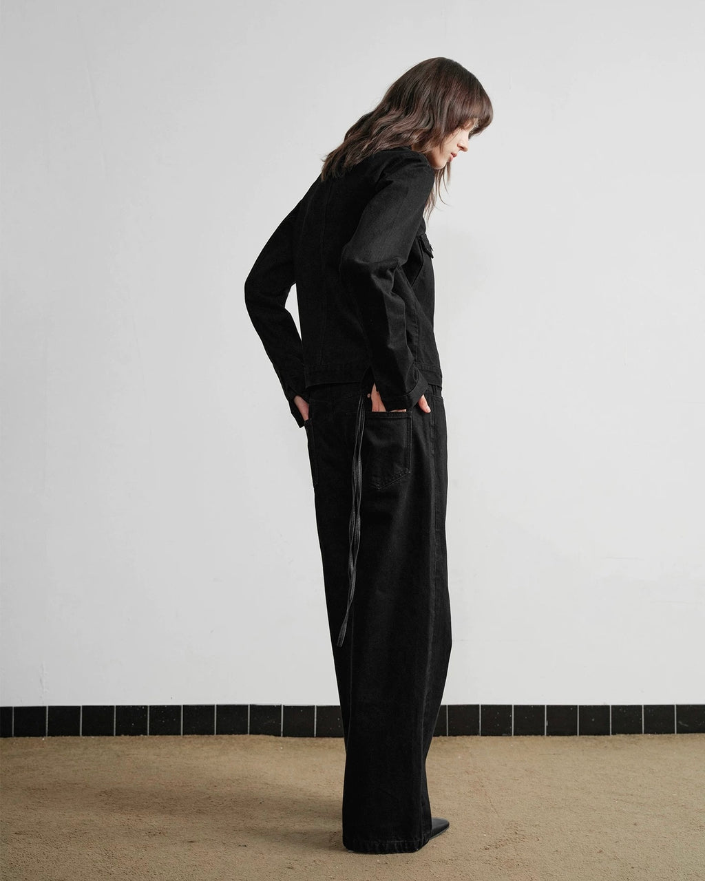 Slight Vogue Cropped Black Denim Jacket koku0020