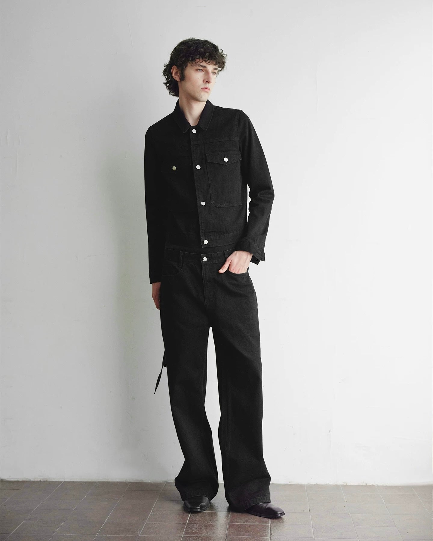 Slight Vogue Cropped Black Denim Jacket koku0020
