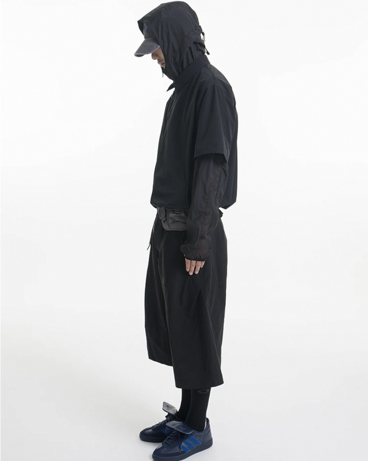 Textured Cropped Pants koku0040