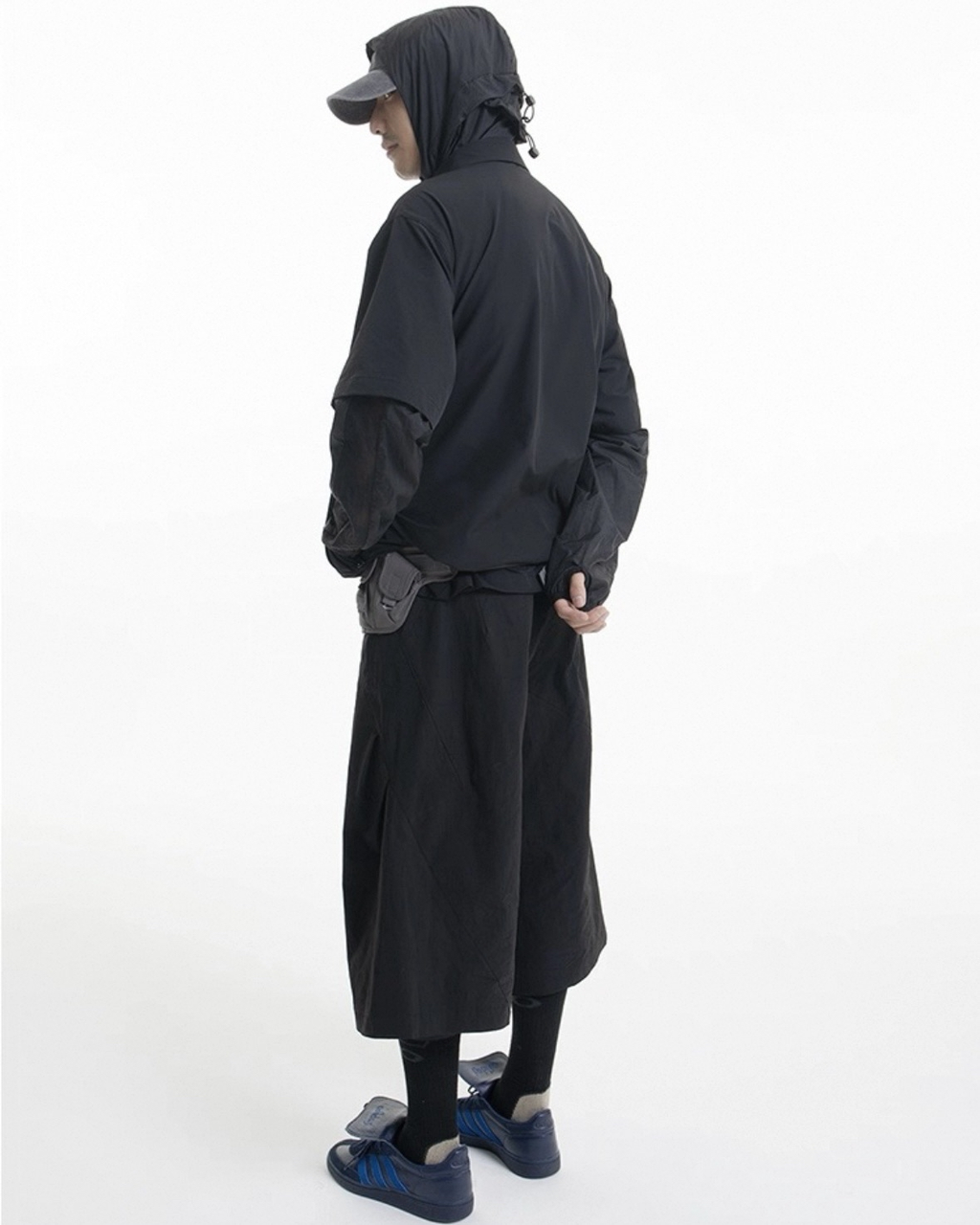 Textured Cropped Pants koku0040