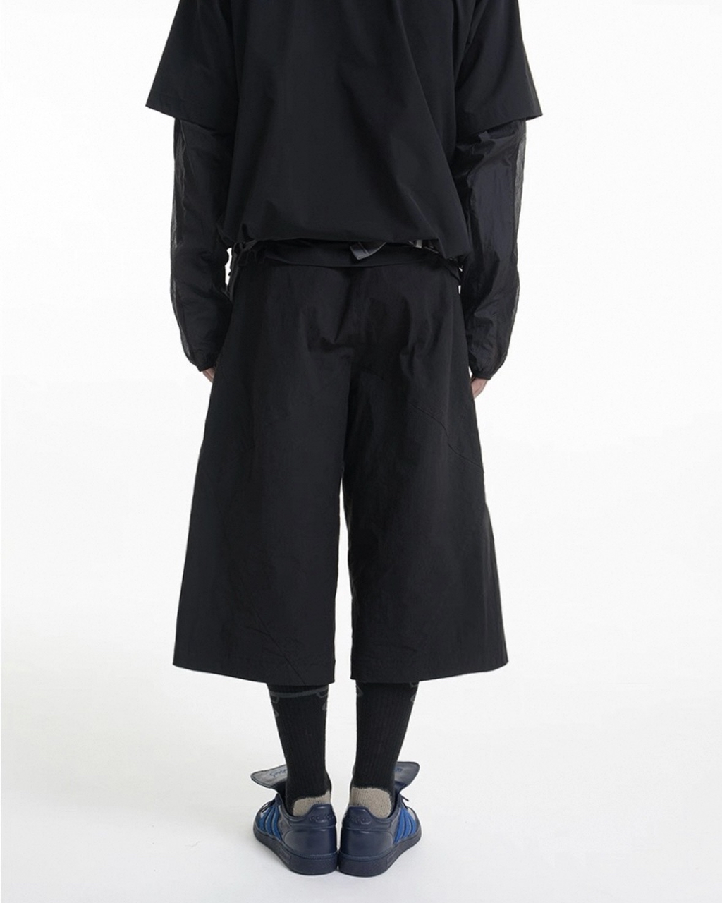 Textured Cropped Pants koku0040