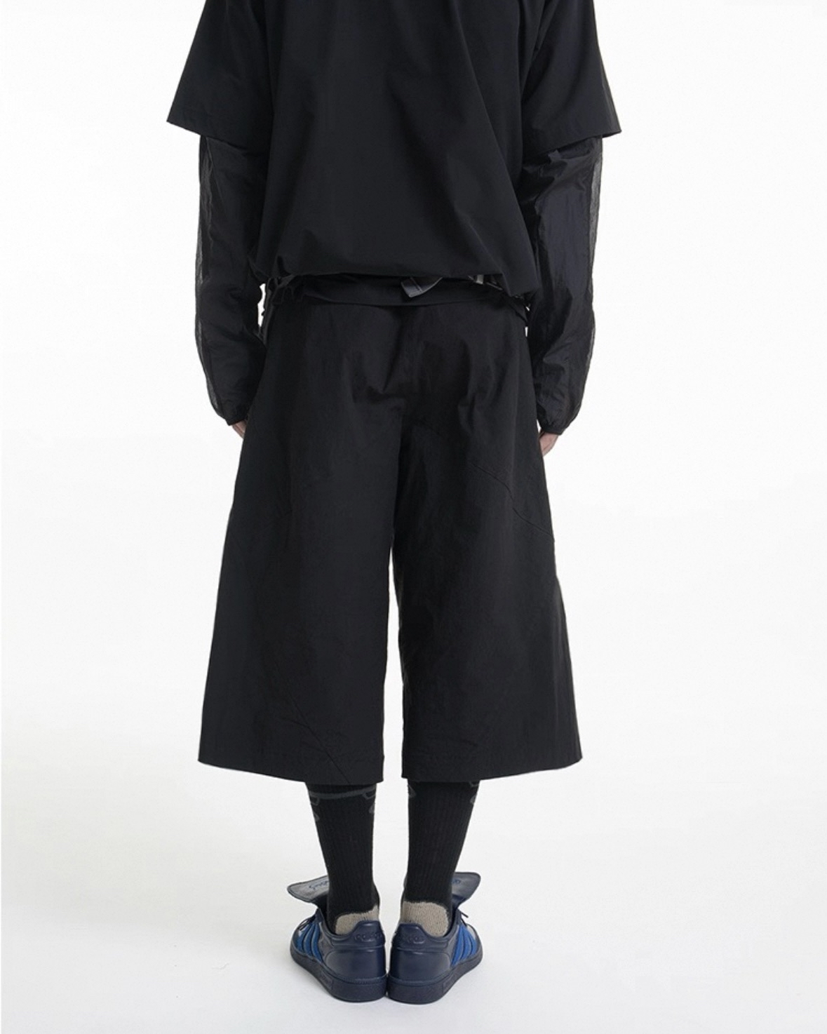 Textured Cropped Pants koku0040