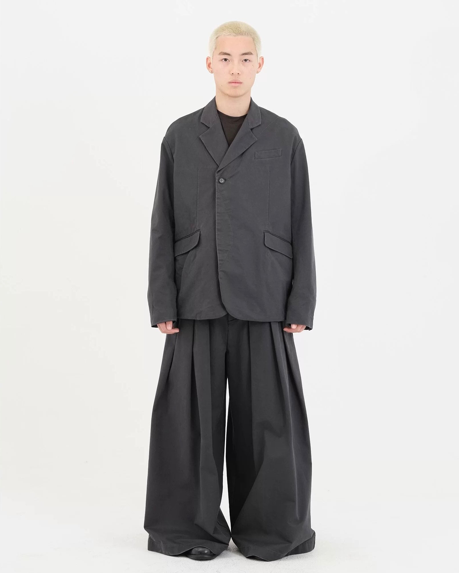 Layered Silhouette Jacket koku0096