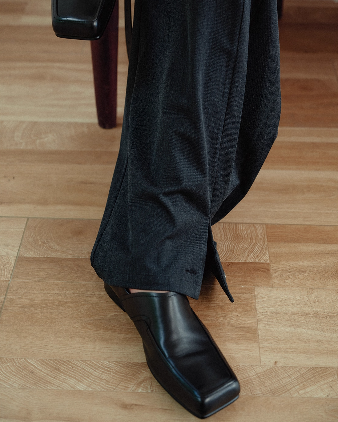 Laced Square-Toe Dress Shoes koku0087